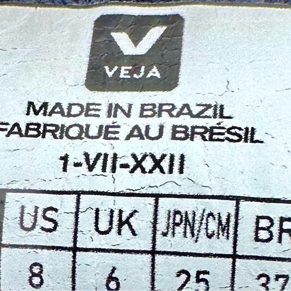 Veja RIO BRANCO II
ALVEOMESH BLACK
WHITE 39/8 - Picture 3 of 8